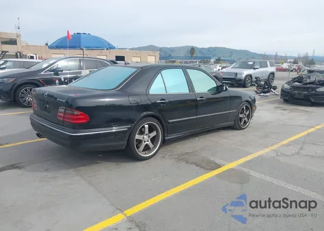 2000 Mercedes-Benz E 55 Amg z USA, uszkodzony, nr VIN WDBJF74J7YB037902
